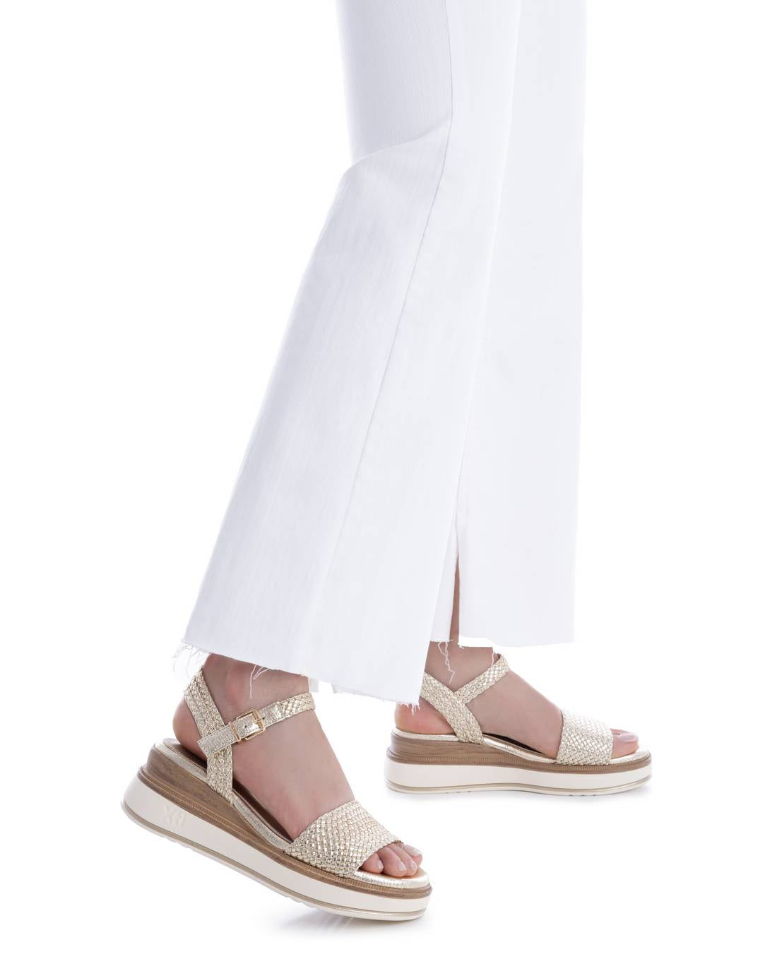 XTI Womens Sandal 145251 Gold