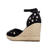 XTI women's black sandal with buckle