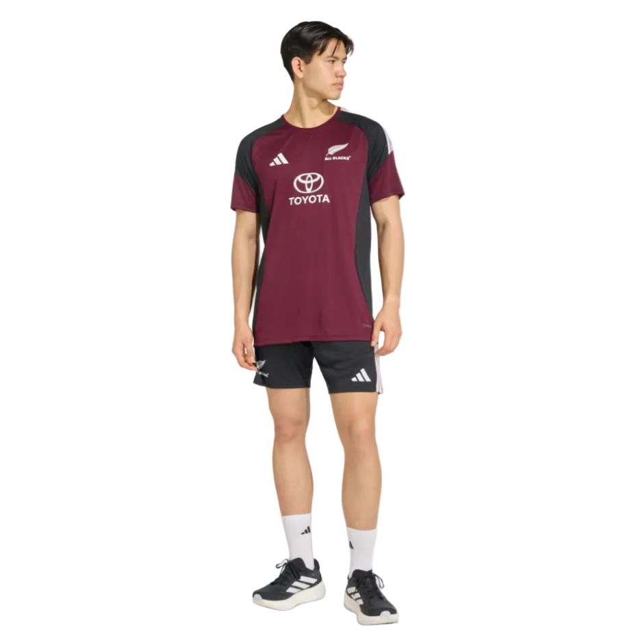 Adidas men's maroon All Blacks rugby t-shirt