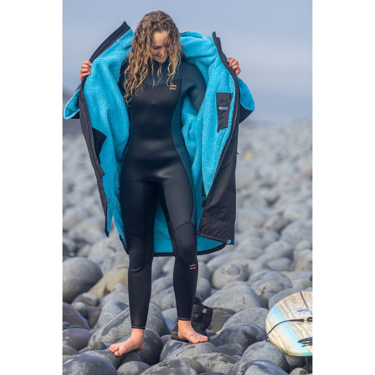 Dryrobe Adults Advance Short Sleeve V3 Black Blue