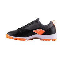 Black and orange athletic shoe with rubber studs, side Flash 3.0 label, grippy sole