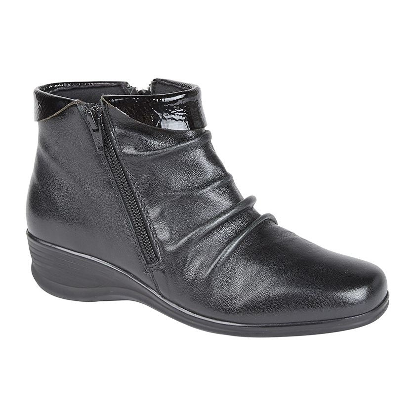 Mod Comfys women's black patent slip-on boot