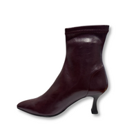 Miss Elastic women's burgundy ankle boot