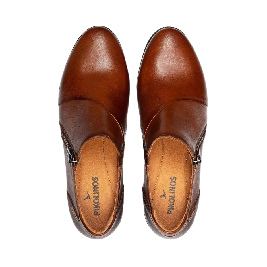 Pikolinos Malaga women's brown leather shoe with zip and low block heel