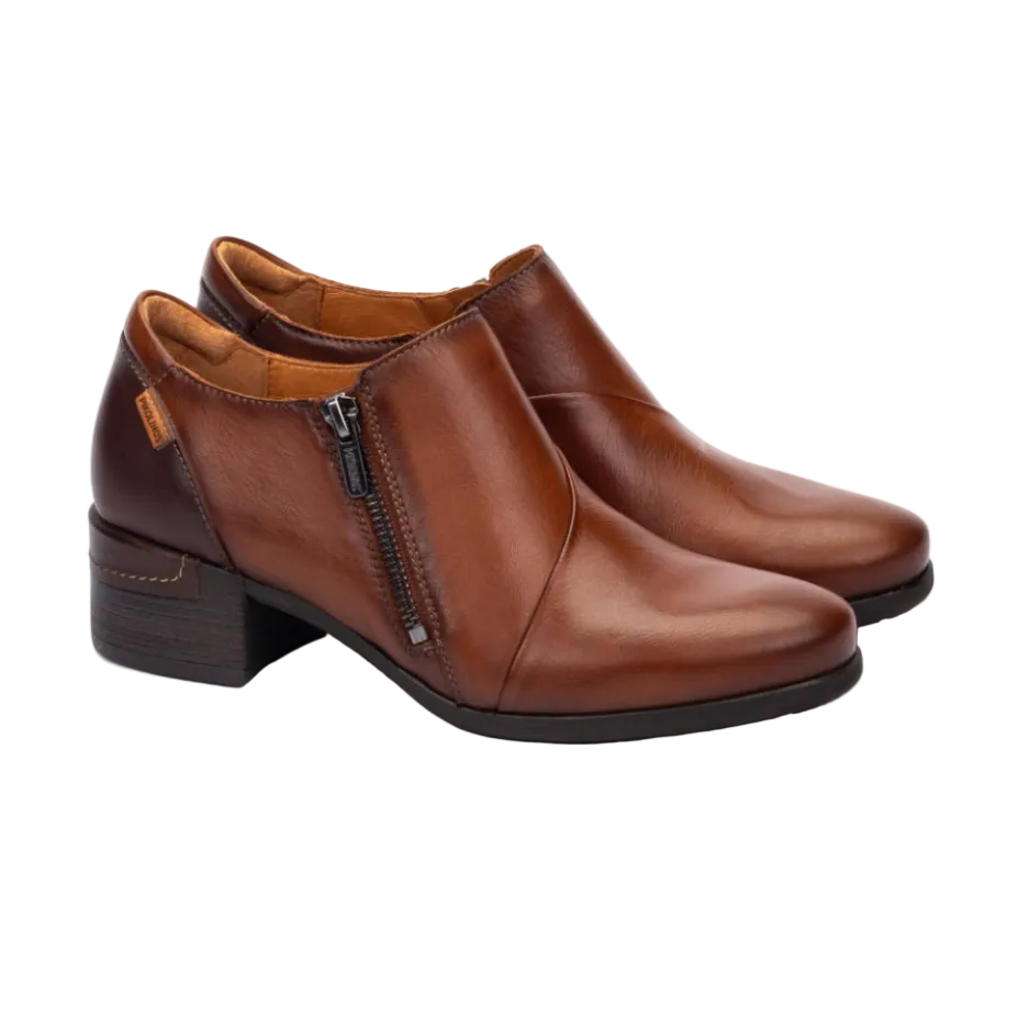 Pikolinos Malaga women's brown leather shoe with zip and low block heel