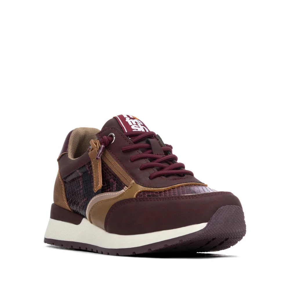 Refresh women's burgundy fashion trainer