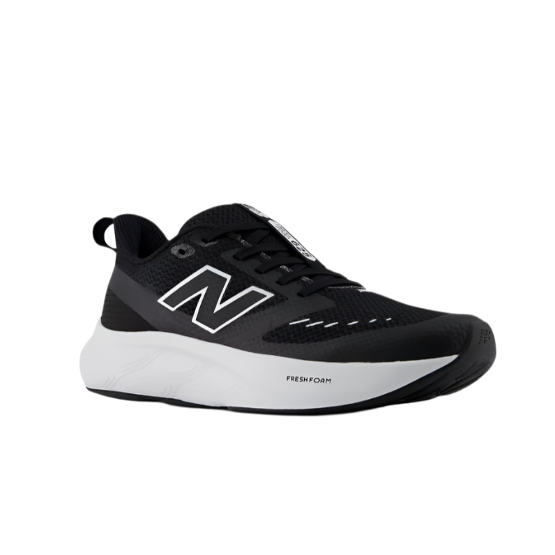 New Balance boys' black textile trainer