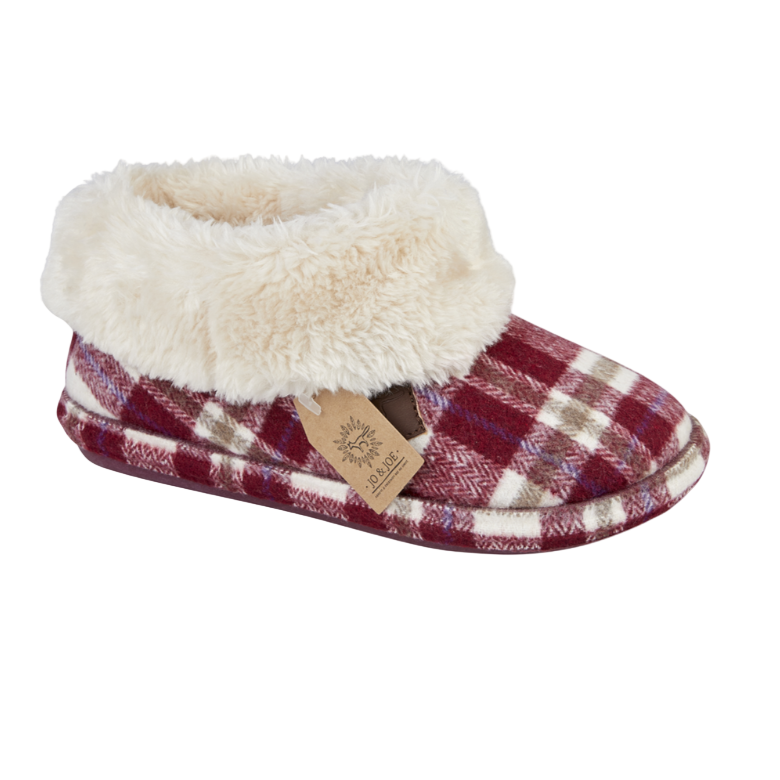 Jo & Joe women's red slip-on slipper