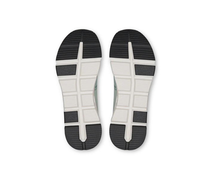 On Running kids' mesh trainer