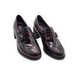 Pitillos women's burgundy heeled loafers with croc-effect detail