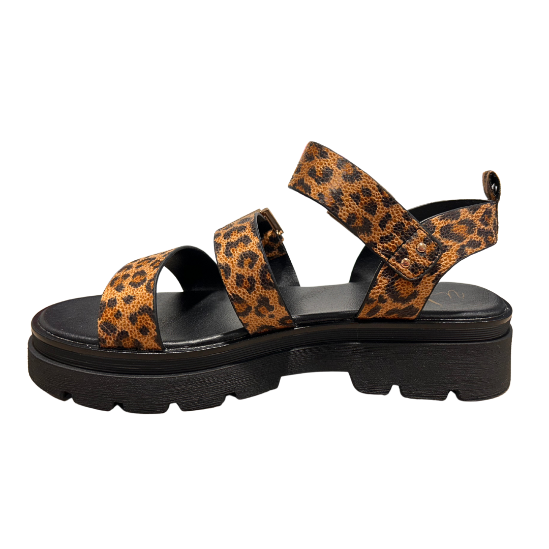 Una Healy Womens Sandal Something Sabor