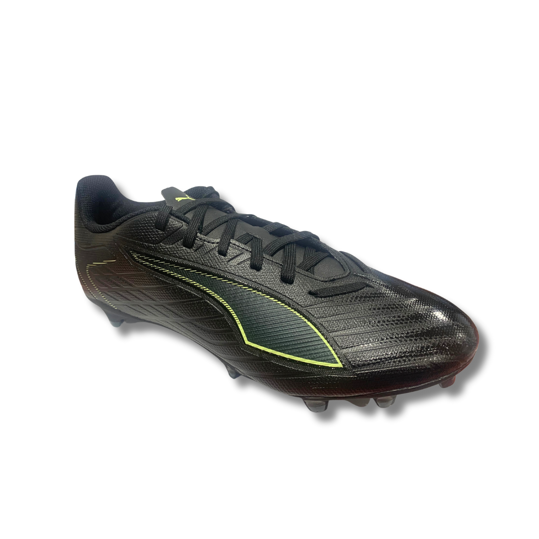 Puma unisex black and green mesh boot