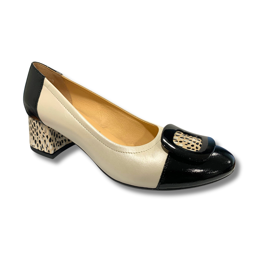 Bioeco women's black patent shoe with buckle