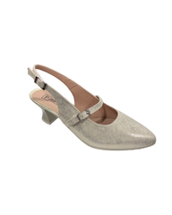 Pitillos women's gold leather shoe with buckle