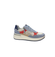 Ara women's lace-up trainer