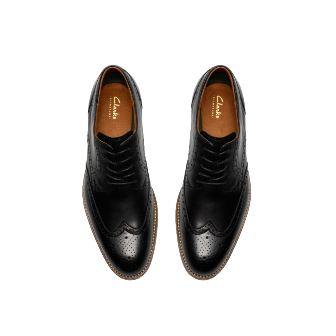 Clarks men's black leather lace-up shoe
