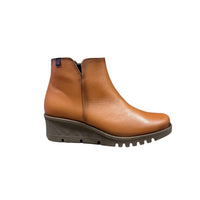 Pepe Saenz women's tan leather boot with zip