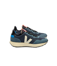 Veja men's suede trainer