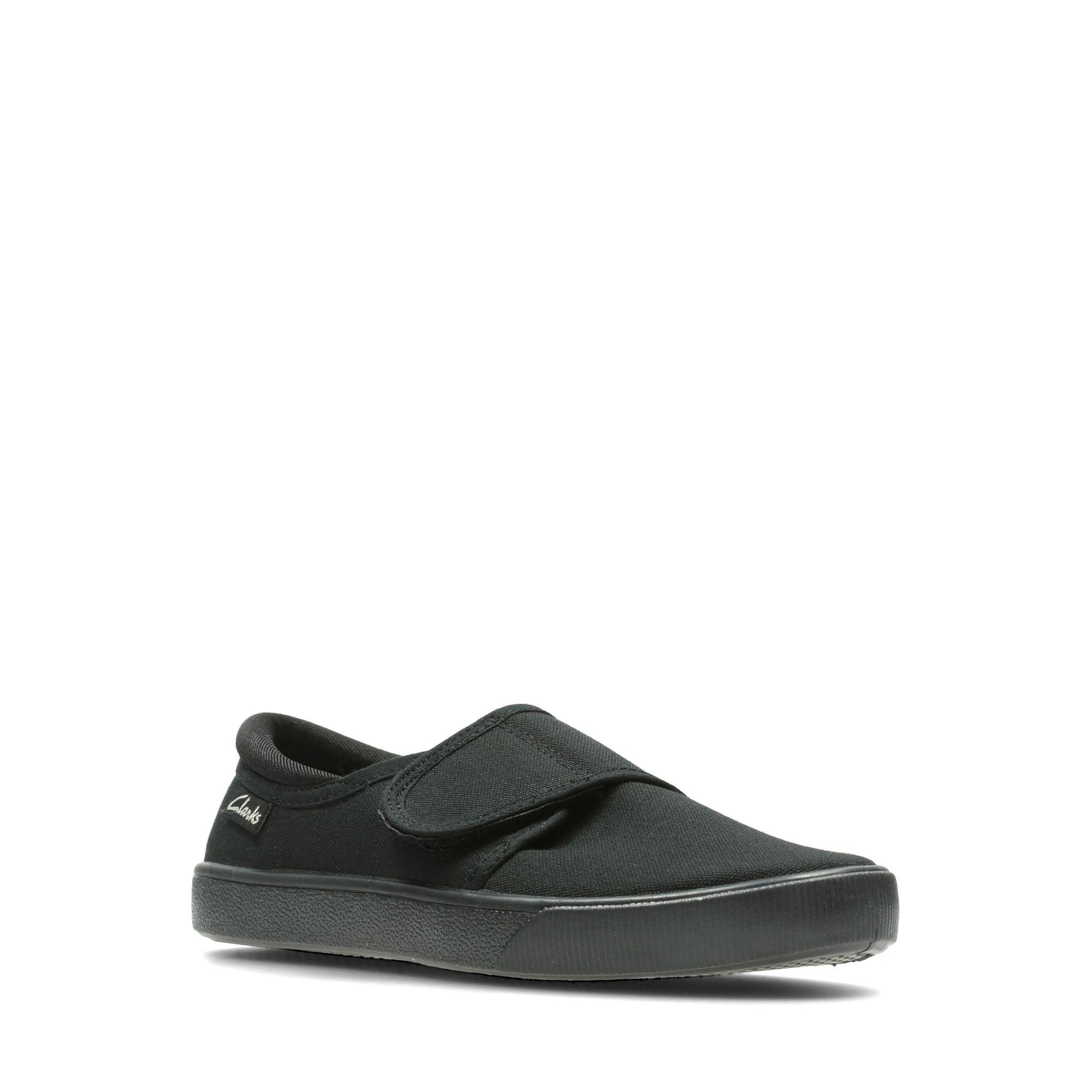 Clarks Kids Plimsole Hopper Run Black Fabric - Donaghys